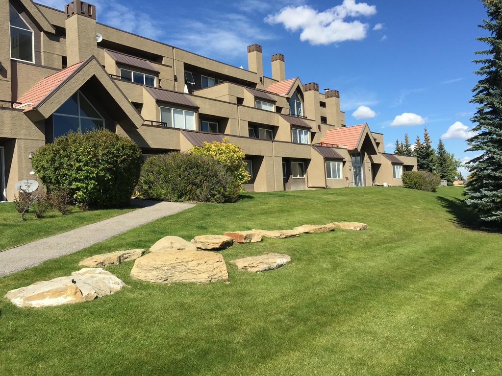 Olympic Suites Калгари Экстерьер фото