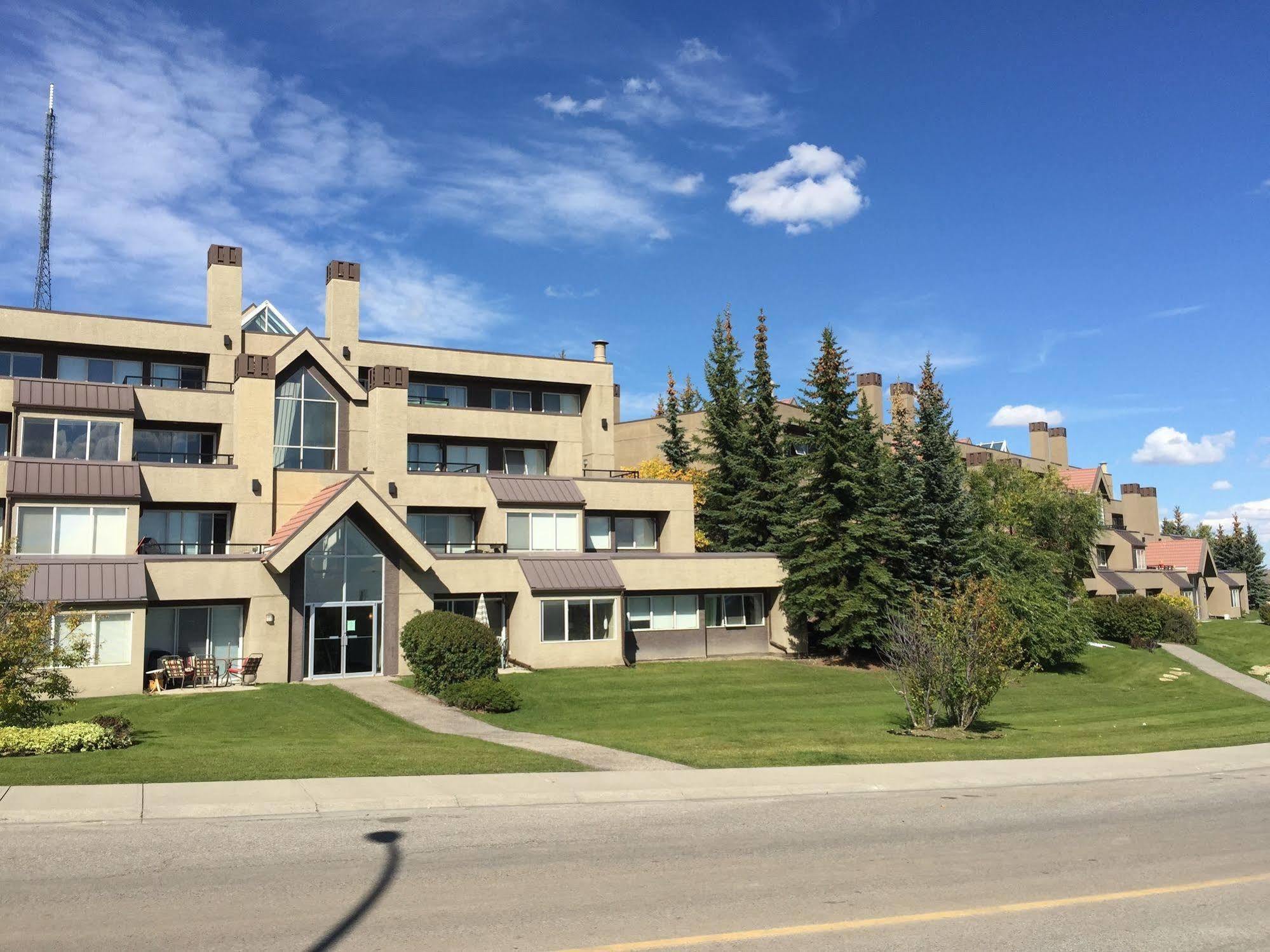 Olympic Suites Калгари Экстерьер фото