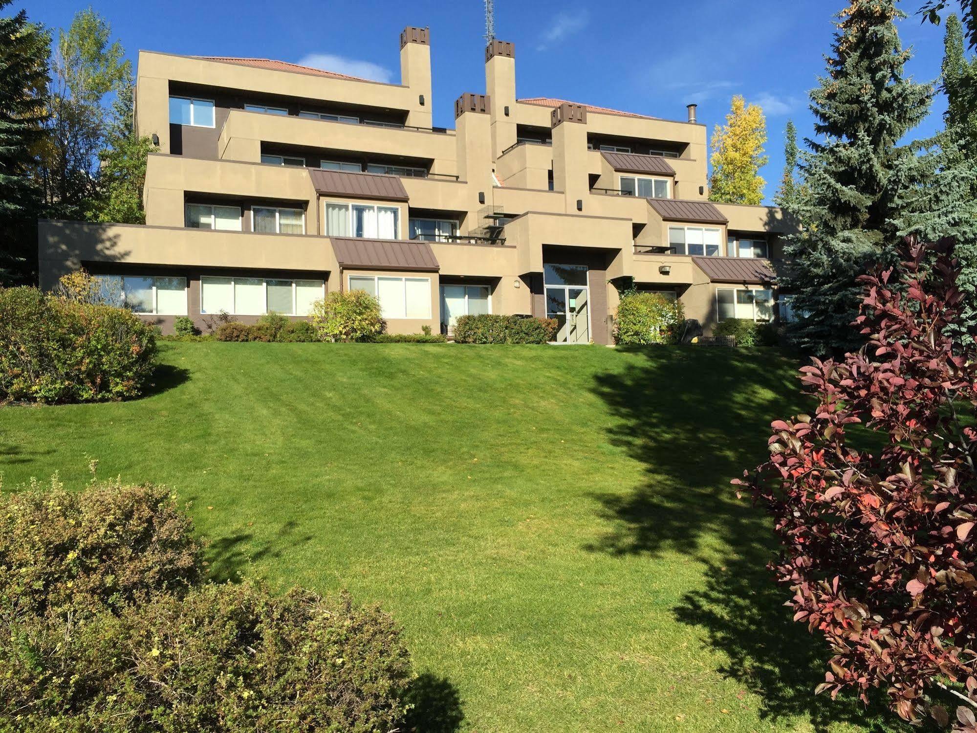 Olympic Suites Калгари Экстерьер фото